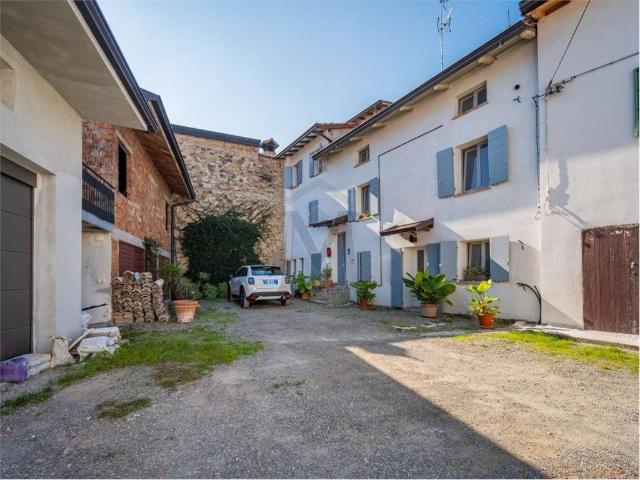 Villa Indipendente in vendita a Colline Matildiche, Re