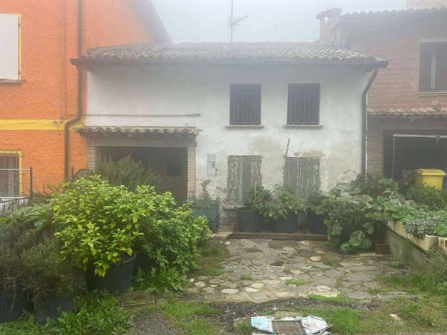Villa Indipendente in vendita a Colline Matildiche, Re