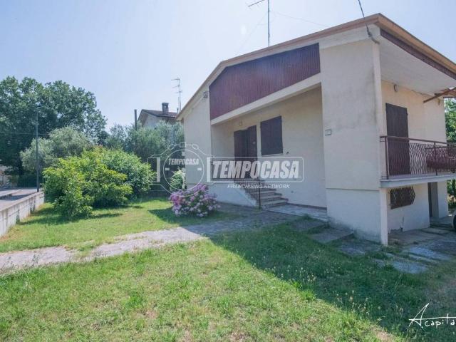 Villa Indipendente in vendita a Colline Matildiche, Re