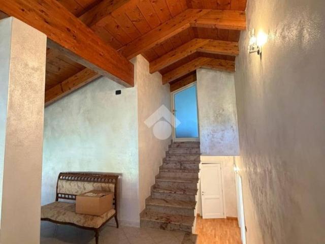 Villa Indipendente in vendita a Colline Matildiche, Re