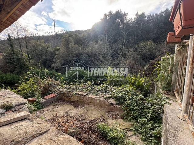 Villa Indipendente in vendita a Quiliano, Liguria