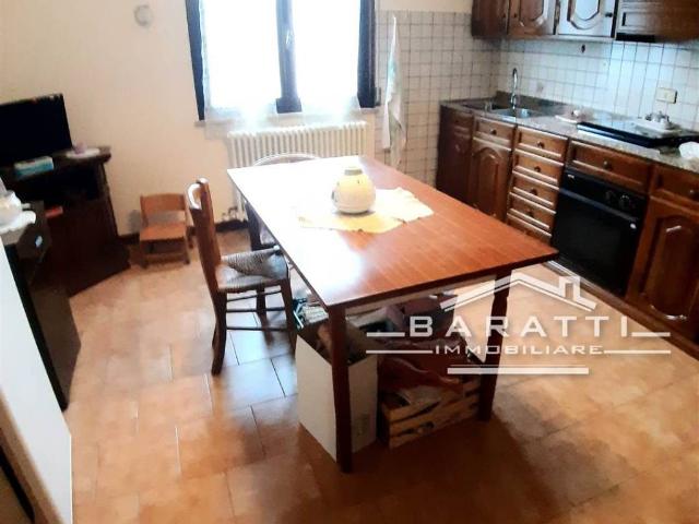 Villa Indipendente in vendita a Quingentole, Mantova