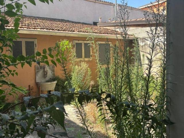 Villa Indipendente in vendita a Quistello, Lombardia
