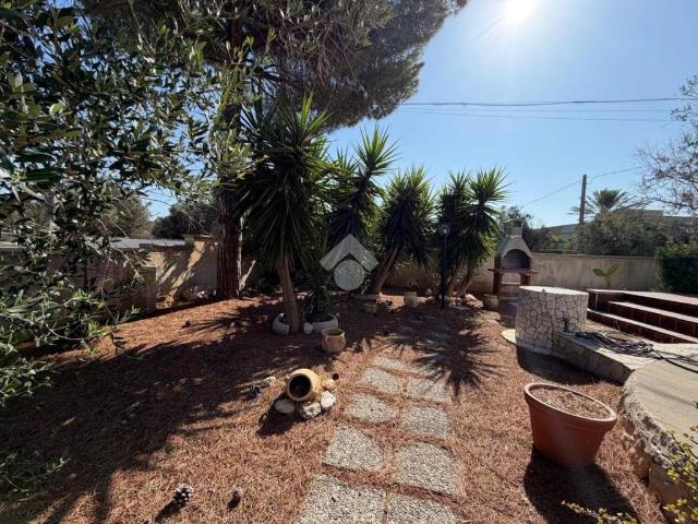 Villa Indipendente in vendita a Puglia, Lecce