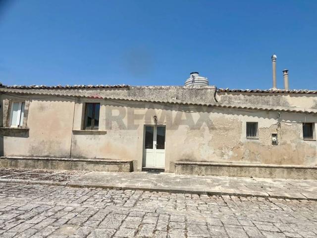 Villa Indipendente in vendita a Ragusa, Sicilia