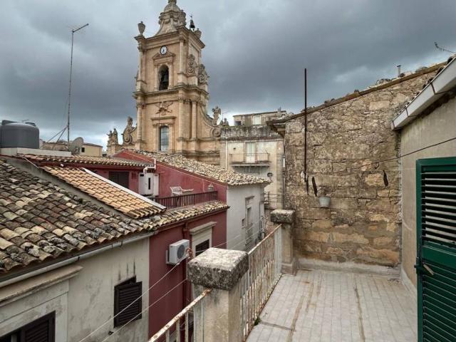 Villa Indipendente in vendita a Ragusa Ibla, Ragusa