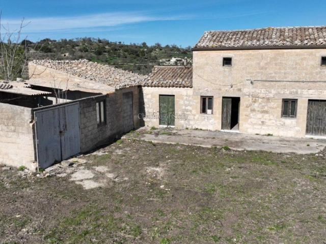 Villa Indipendente in vendita a Ragusa, Sicilia
