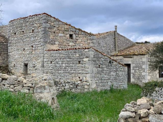 Villa Indipendente in vendita a Ragusa, Sicilia