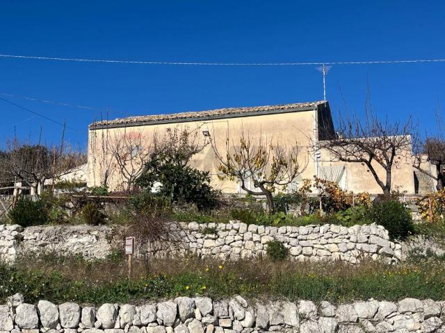 Villa Indipendente in vendita a Ragusa, Sicilia