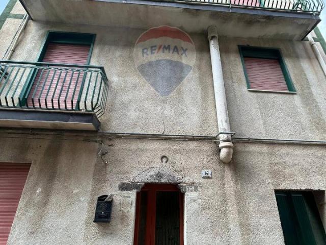 Villa Indipendente in vendita a Randazzo, Sicilia