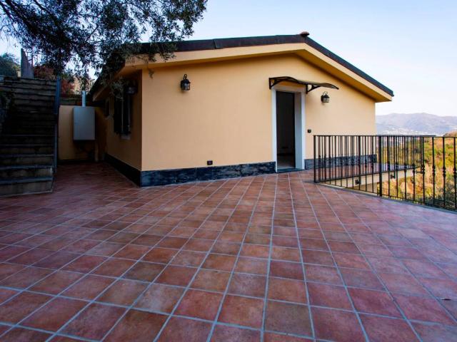 Villa Indipendente in vendita a Rapallo, Liguria