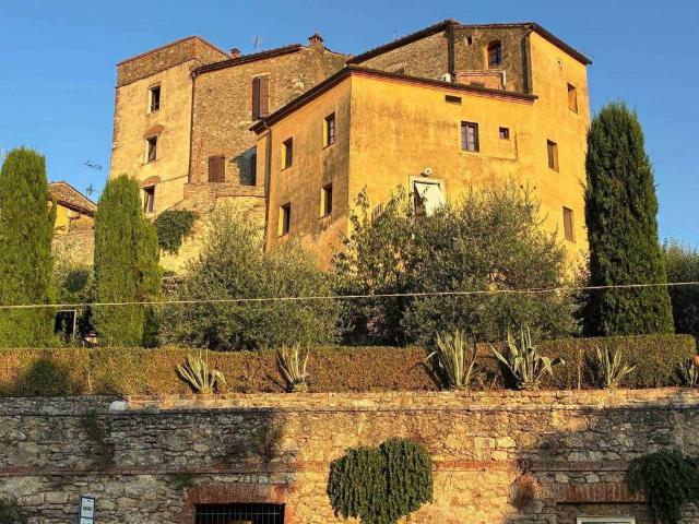 Villa Indipendente in vendita a Rapolano Terme, Siena