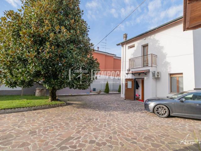 Villa Indipendente in vendita a Unione dei comuni del Sorbara, Ravarino