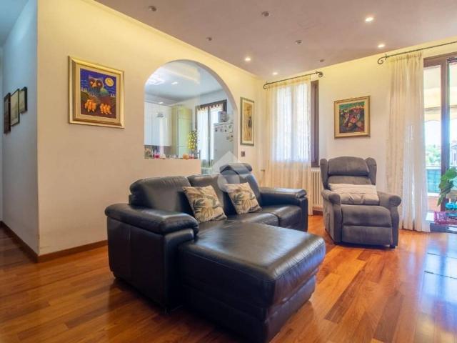 Villa Schiera in vendita a Ravenna, Reggio Emilia