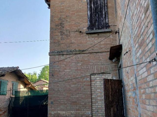 Villa Indipendente in vendita a Ravenna, Reggio Emilia