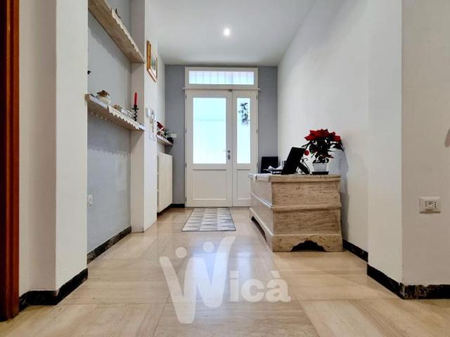 Villa Indipendente in vendita a Ravenna, Reggio Emilia