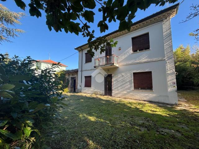 Villa Indipendente in vendita a Ravenna, Reggio Emilia