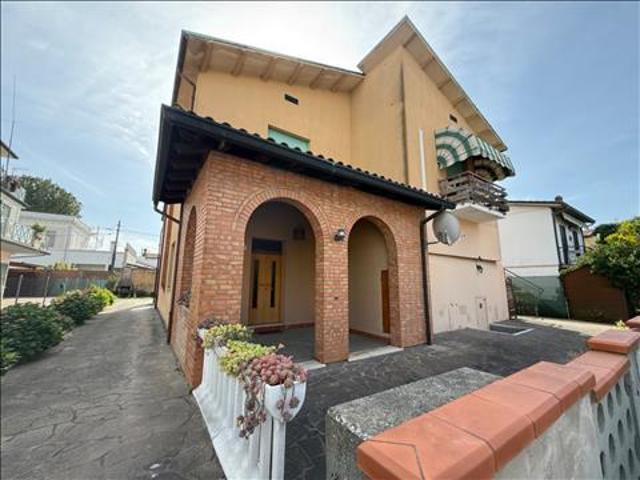 Villa Indipendente in vendita a Ravenna, Reggio Emilia