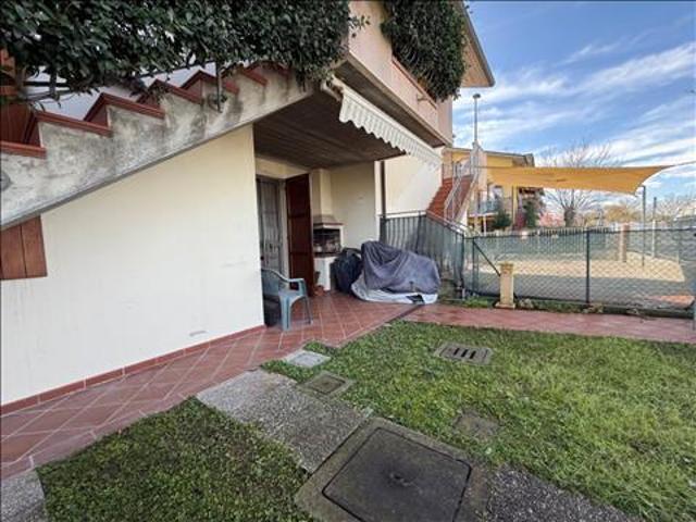 Villa Indipendente in vendita a Lido di Dante, Ravenna