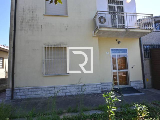 Villa Indipendente in vendita a Ravenna, Reggio Emilia