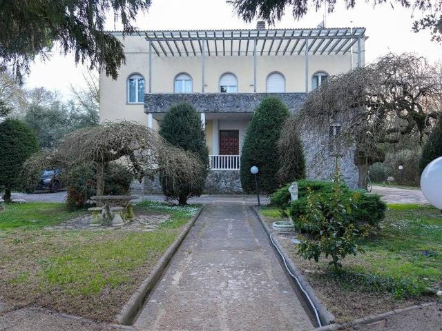 Villa Indipendente in vendita a Ravenna, Reggio Emilia