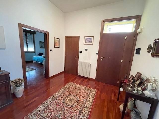 Villa Indipendente in vendita a Ravenna, Reggio Emilia