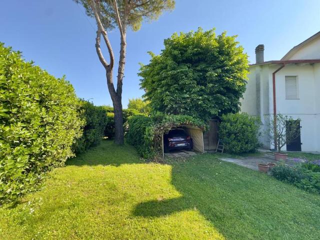 Villa Indipendente in vendita a Ravenna, Reggio Emilia