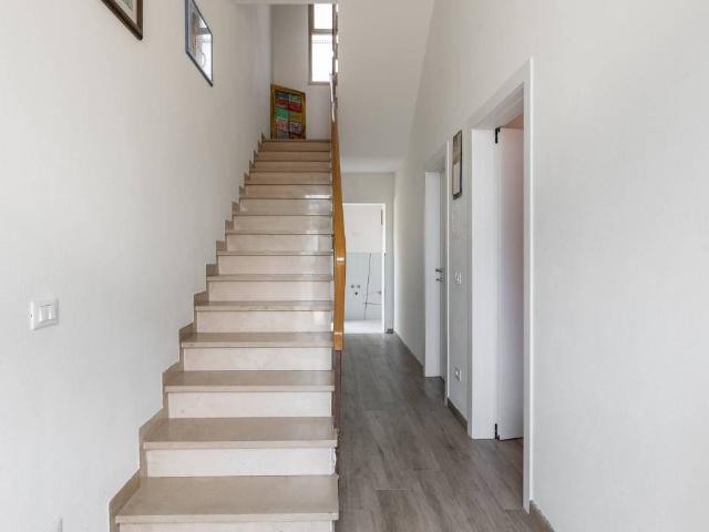 Villa Indipendente in vendita a Ravenna, Reggio Emilia