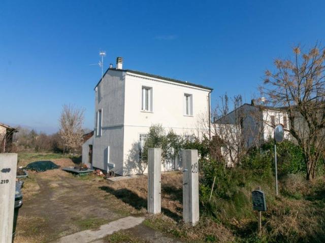 Villa Indipendente in vendita a Ravenna, Reggio Emilia