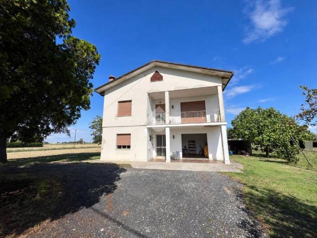 Villa Indipendente in vendita a Piangipane, Ravenna