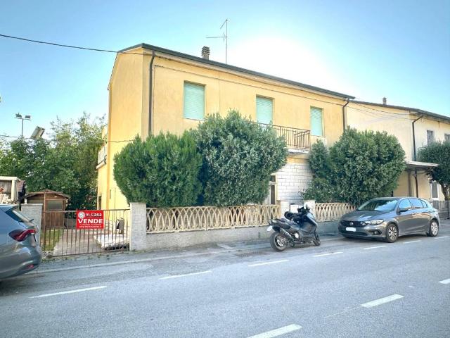 Villa Indipendente in vendita a Ravenna, Reggio Emilia