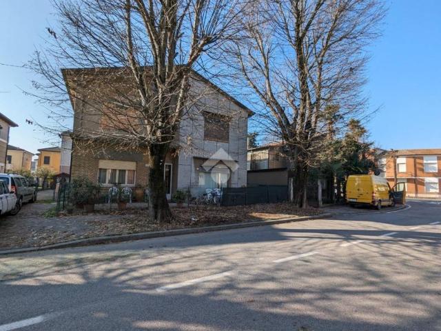 Villa Indipendente in vendita a Ravenna, Reggio Emilia