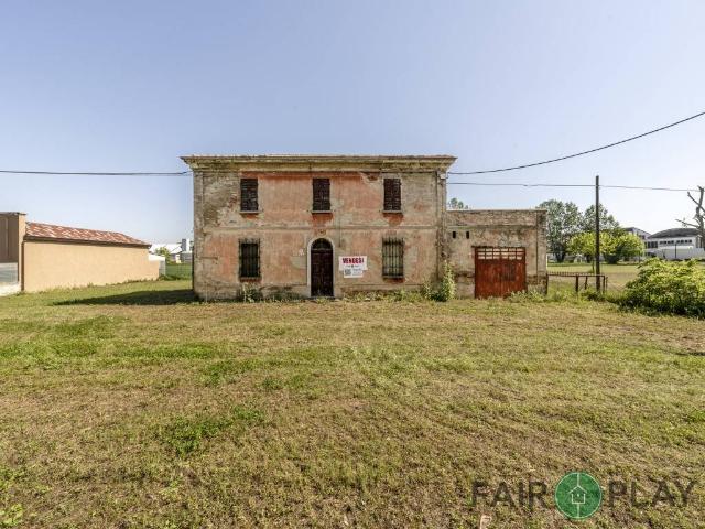 Villa Indipendente in vendita a San Pietro in Campiano, Ravenna
