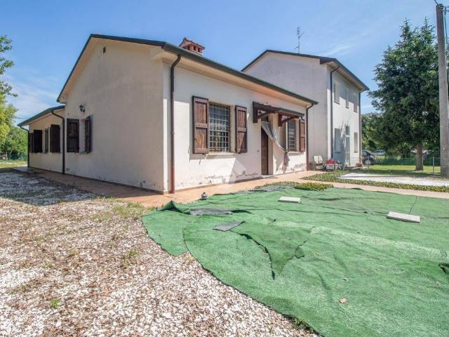 Villa Indipendente in vendita a Ravenna, Reggio Emilia