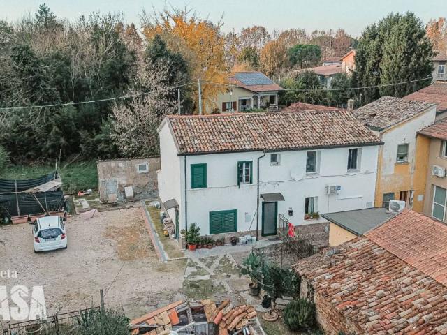 Villa Indipendente in vendita a Ravenna, Reggio Emilia