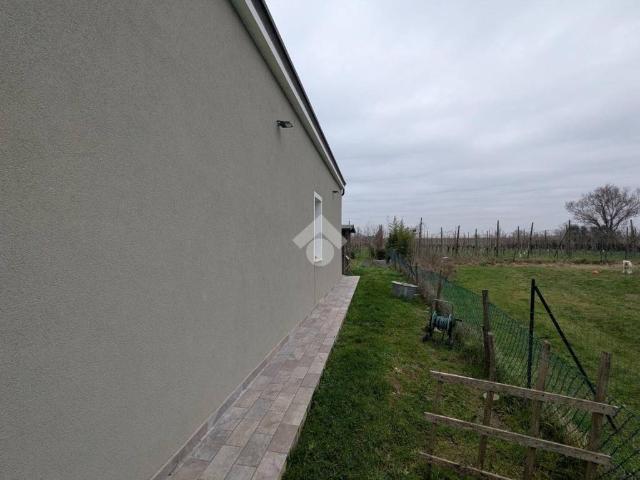 Villa Indipendente in vendita a Ravenna, Reggio Emilia