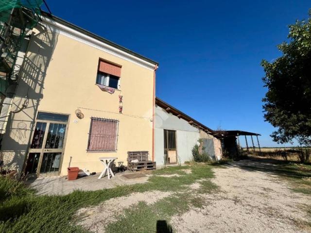 Villa Indipendente in vendita a Ravenna, Reggio Emilia