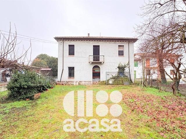 Villa Indipendente in vendita a Ravenna, Reggio Emilia