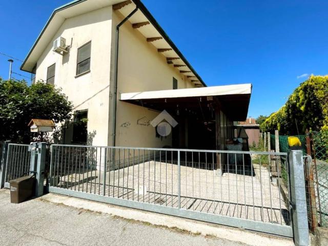 Villa Indipendente in vendita a Conventello, Ravenna