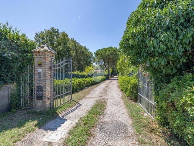 Villa Indipendente in vendita a Conventello, Ravenna
