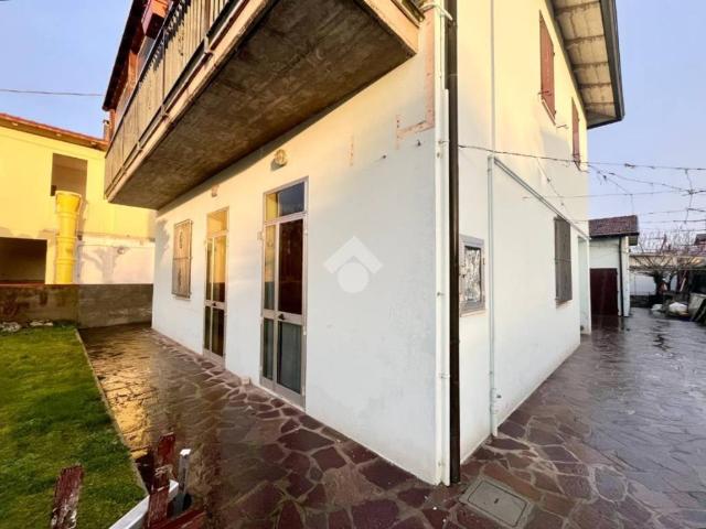 Villa Indipendente in vendita a Ravenna, Reggio Emilia