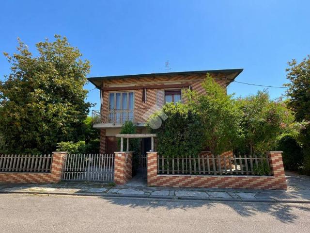 Villa Indipendente in vendita a San Romualdo, Ravenna