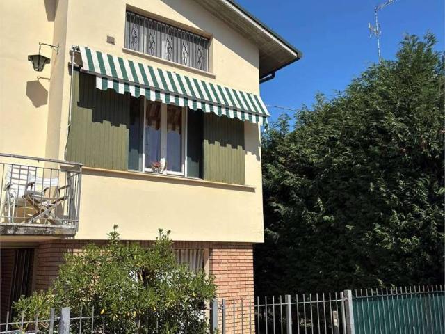Villa Indipendente in vendita a Vicoli, Ravenna