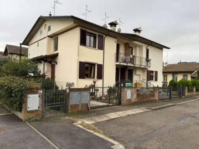 Villa Indipendente in vendita a Ravenna, Reggio Emilia