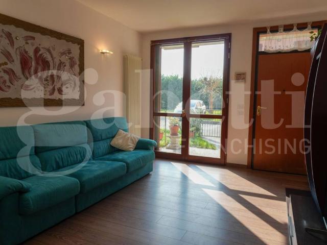 Villa Indipendente in vendita a Ravenna, Reggio Emilia