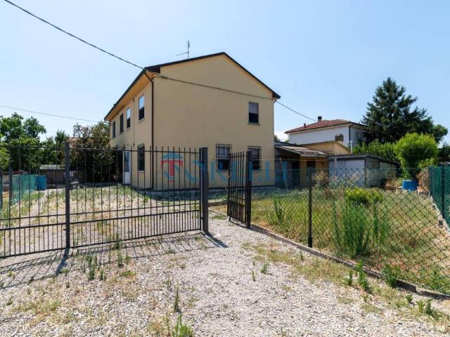 Villa Indipendente in vendita a Ravenna, Reggio Emilia