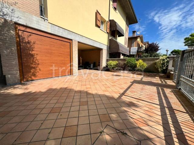 Villa Indipendente in vendita a Ravenna, Reggio Emilia