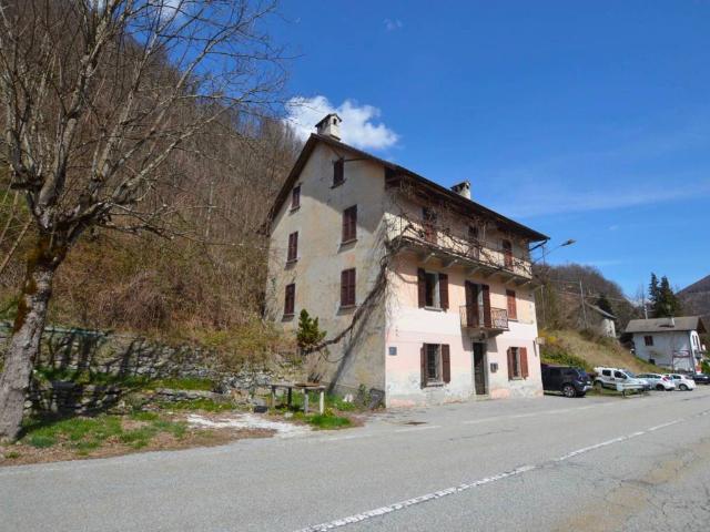Villa Indipendente in vendita a Folsogno, Re
