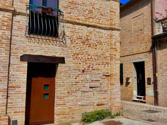 Villa Indipendente in vendita a Porta Pesa, Marche