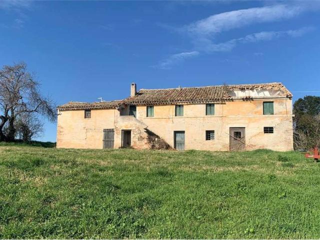 Villa Indipendente in vendita a Contrada Vallememoria, Marche